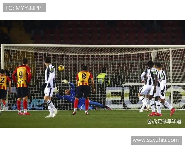 国米与曼城友谊赛战平争议判罚引发全场热议