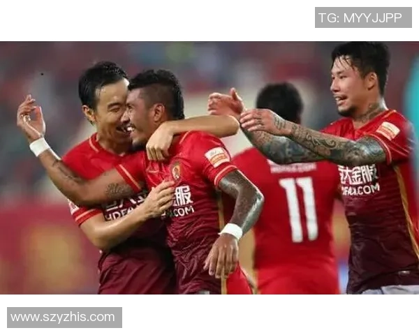 中超激战曼联与AC米兰鏖战至平局红牌事件引发全场热议 中超激战曼联与AC米兰鏖战至平局红牌事件引发全场热议