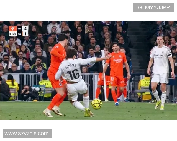 中超精彩对决巴黎圣日耳曼大胜皇马乌龙球成为全场焦点引发热议